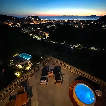 Alloggio per agriturismo Torre Scribanti Sestri Levante
