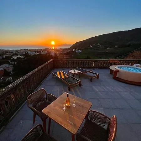 Torre Scribanti Сестри-Леванте